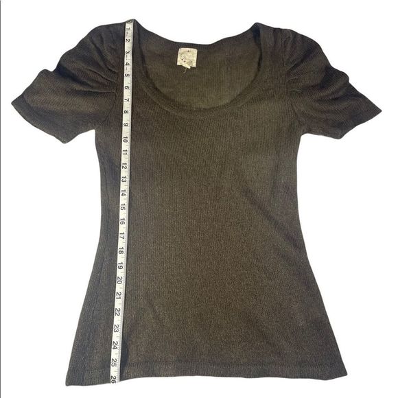 Beaubois ruched sleeve top - Picture 6 of 7